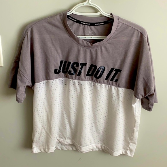 NIKE Dri Fit Sports Tee - Picture 1 of 1